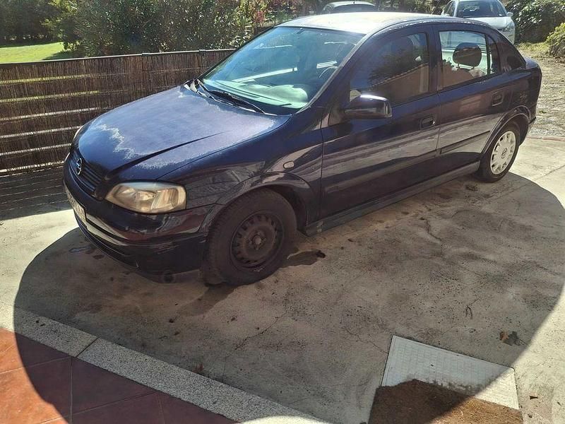Usado 2000 Opel Astra Sedan | € 1.000 (Super Preço) - Imagem 1/4