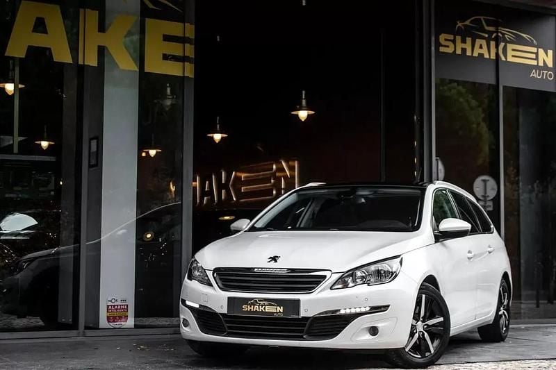 Branco Usado 2015 Peugeot 308 Allure Carrinha | € 8.490 (Super Preço) - Imagem 1/4