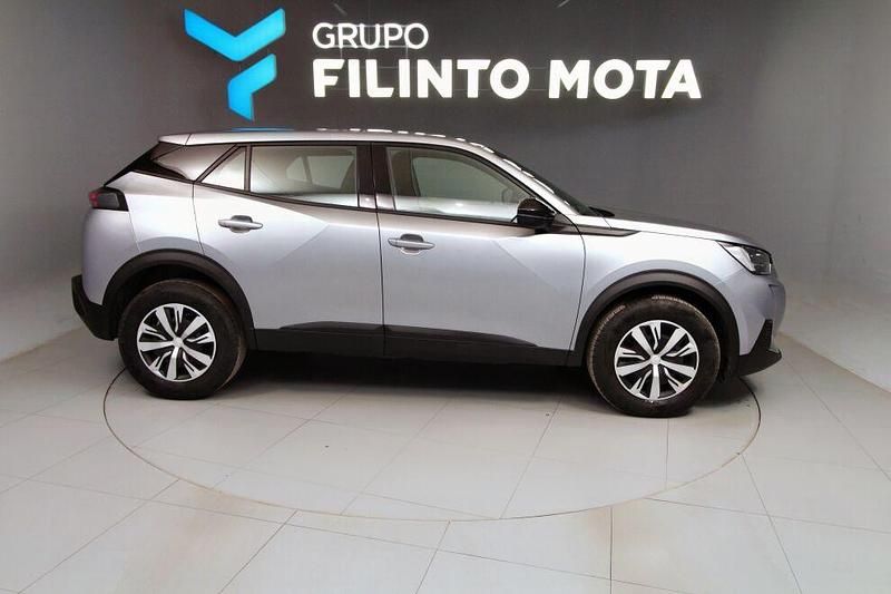 Usado Peugeot 2008 Active 102 HP (75 kW) 2023 Cinza SUV