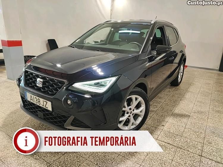Azul Usado 2021 Seat Arona FR SUV | € 17.790 (Preço justo) - Imagem 1/1