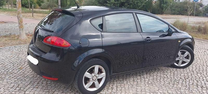 Usado 2007 Seat Leon Stylance Sedan | € 7.000 (Preço justo) - Imagem 1/4