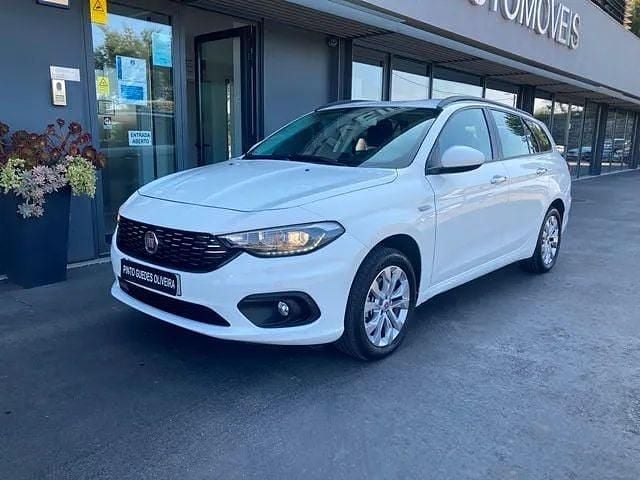 Branco Usado 2020 Fiat Tipo Wagon Carrinha | € 10.750 (Preço justo) - Imagem 1/4