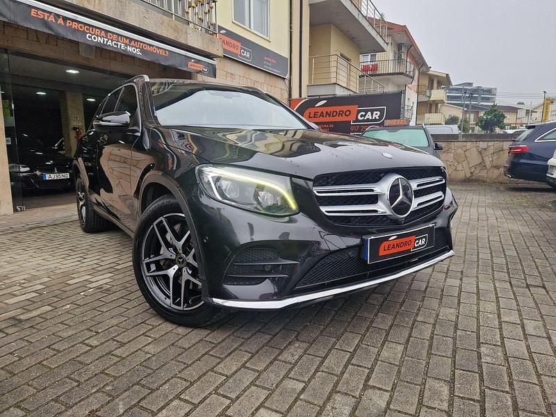 Preto Usado 2016 Mercedes GLC250 AMG line SUV | € 27.990 - Imagem 1/4