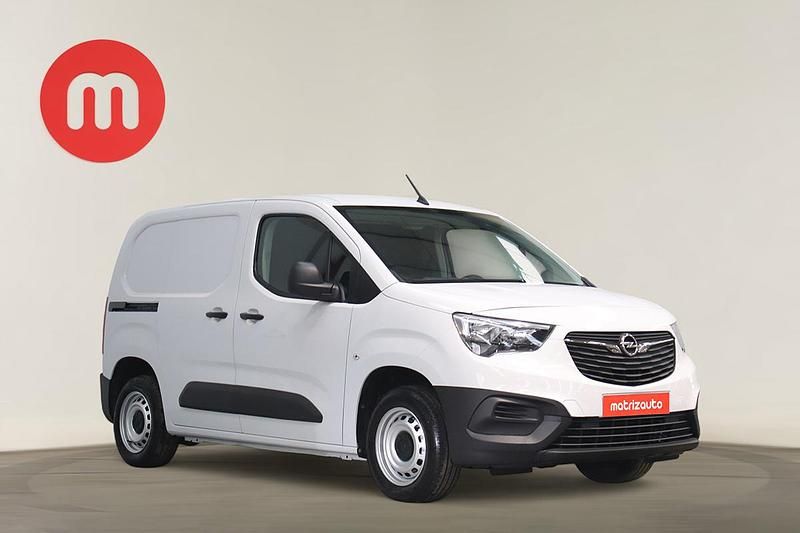 Branco Usado 2023 Opel Combo Monovolume | € 17.999 (Preço justo) - Imagem 1/4
