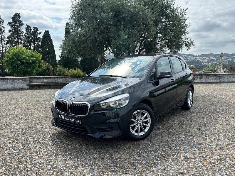 Preto Usado 2020 BMW 216 Advantage Carrinha | € 18.990 - Imagem 1/4