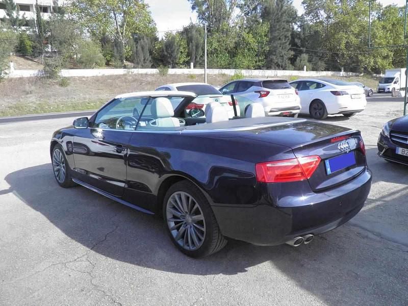 Usado Audi A5 Cabriolet 177 HP (130 kW) 2014 Azul Cabrios