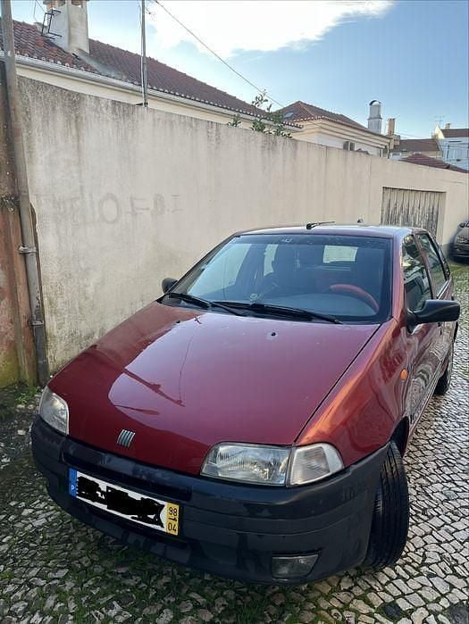 Usado Fiat Punto 1998 Sedan