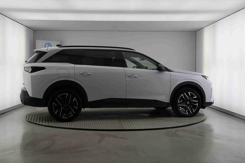 Branco Usado 2024 Peugeot 5008 Monovolume | € 37.490 - Imagem 1/1