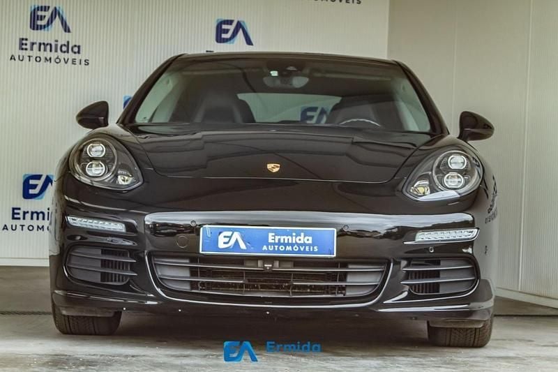 Usado Porsche Panamera 250 HP (183 kW) 2014 Preto Sedan