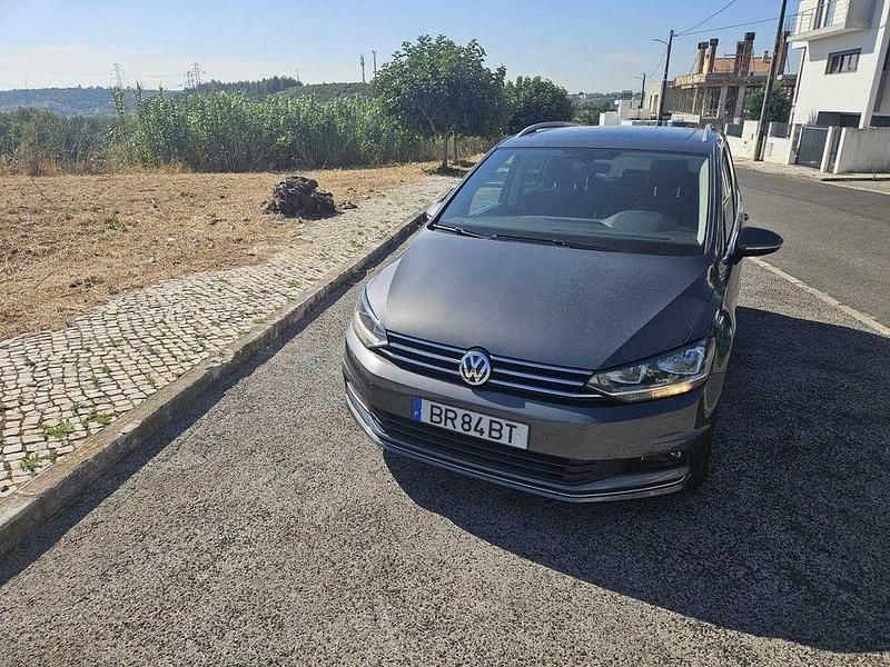 Usado 2018 VW Touran Highline Monovolume | € 16.750 (Super Preço) - Imagem 1/4