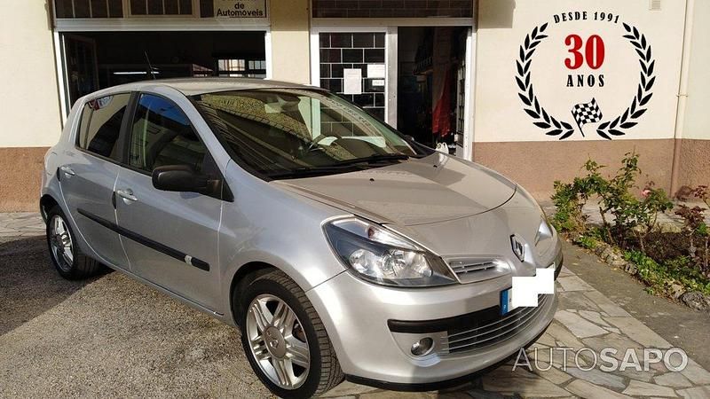 Usado 2006 Renault Clio II Authentique | € 3.850 (Preço justo) - Imagem 1/4