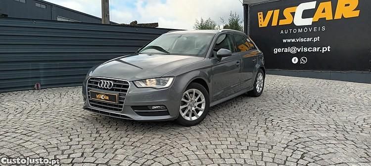 Cinza Usado 2014 Audi A3 Sedan | € 12.190 (Preço justo) - Imagem 1/1