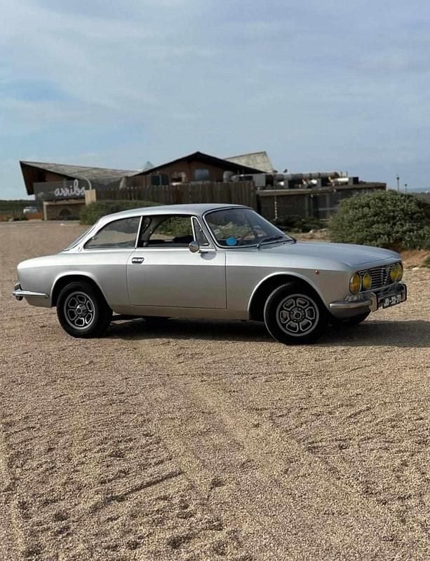 Usado Alfa Romeo GT 165 HP (121 kW) 2004 Cinzento Coupé