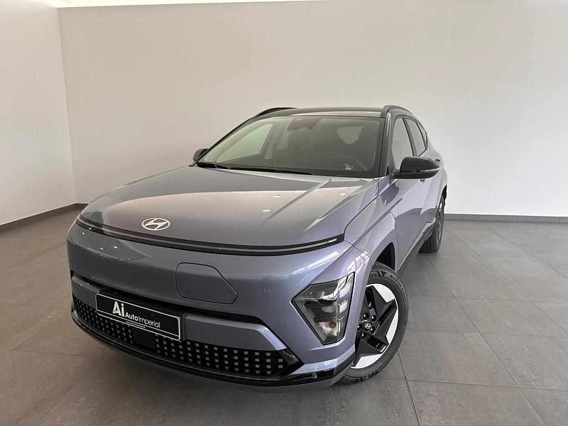 Azul Usado 2024 Hyundai Kauai SUV | € 34.990 - Imagem 1/4
