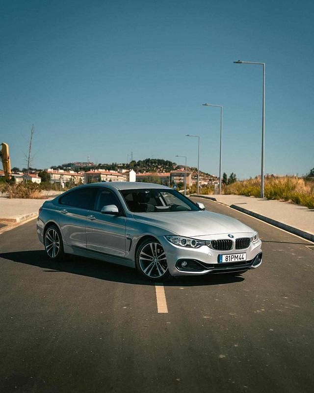 Cinzento Usado 2015 BMW 418 Coupé | € 19.000 (Preço justo) - Imagem 1/4