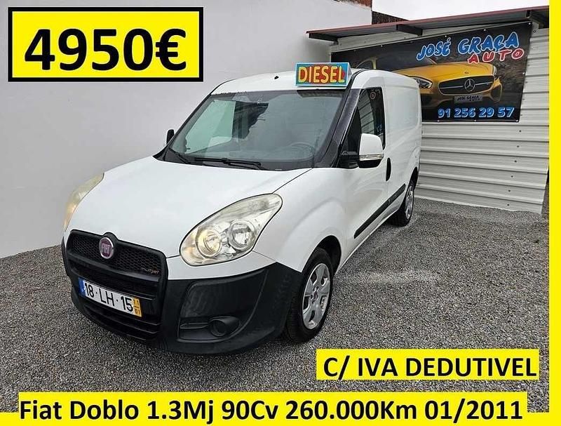 Branco Usado 2011 Fiat Doblò Monovolume | € 4.950 (Preço justo) - Imagem 1/4