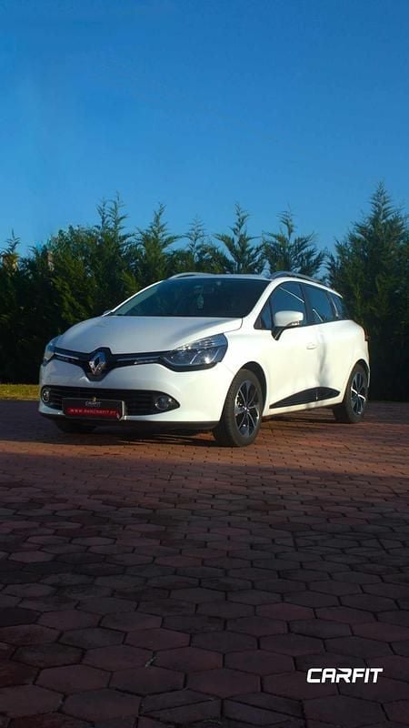 Usado Renault Clio IV 90 HP (66 kW) 2015 Branco Carrinha