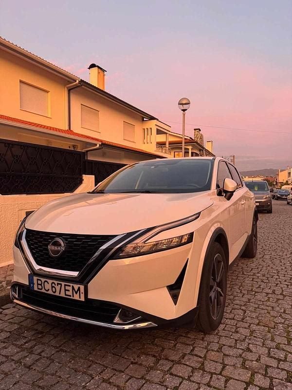 Branco Usado 2023 Nissan Qashqai SUV | € 27.500 (Preço justo) - Imagem 1/4