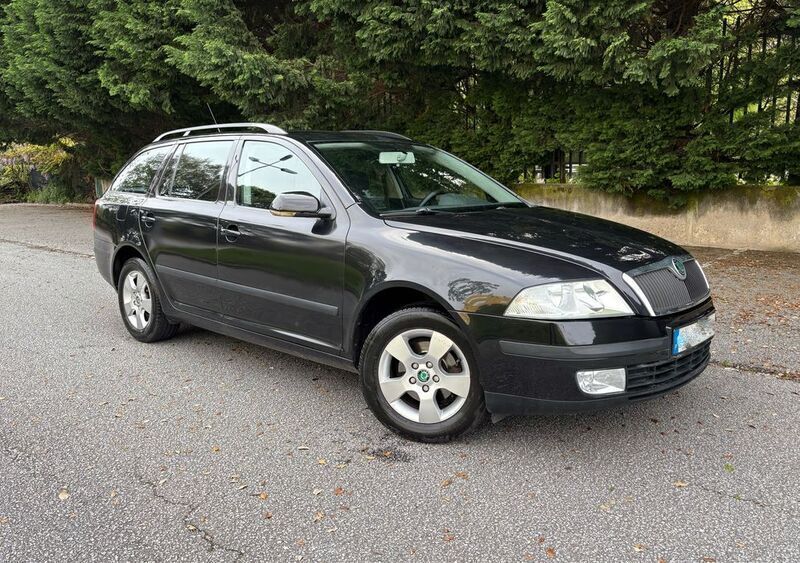 Usado 2006 Skoda Octavia Sedan | € 3.990 - Imagem 1/4
