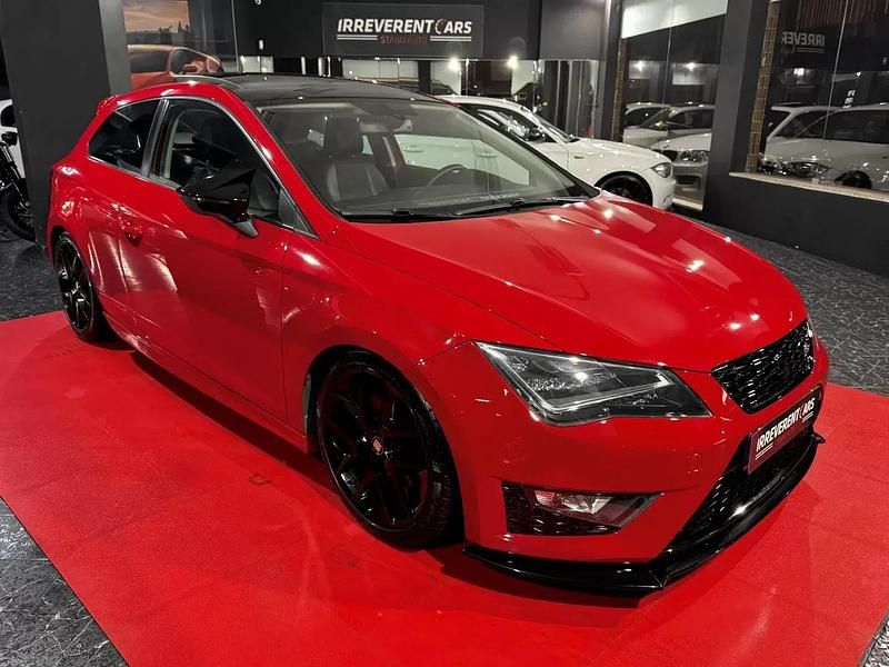 Usado Seat Leon FR 184 HP (135 kW) 2013 Vermelho Citadino