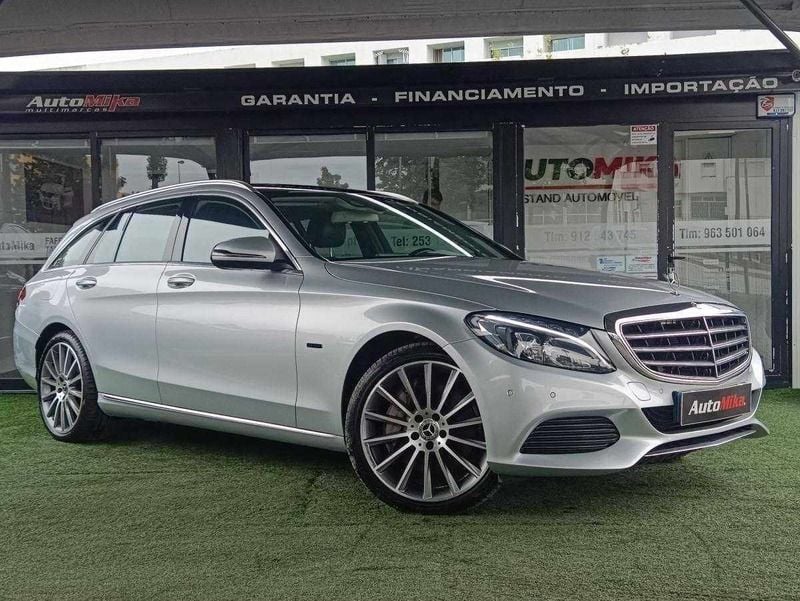 Cinzento Usado 2018 Mercedes C350e Carrinha | € 36.500 - Imagem 1/4