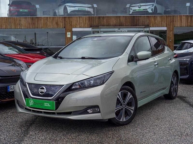 Usado Nissan Leaf N-Connecta 110 kW (150 HP) 2018 Verde Citadino
