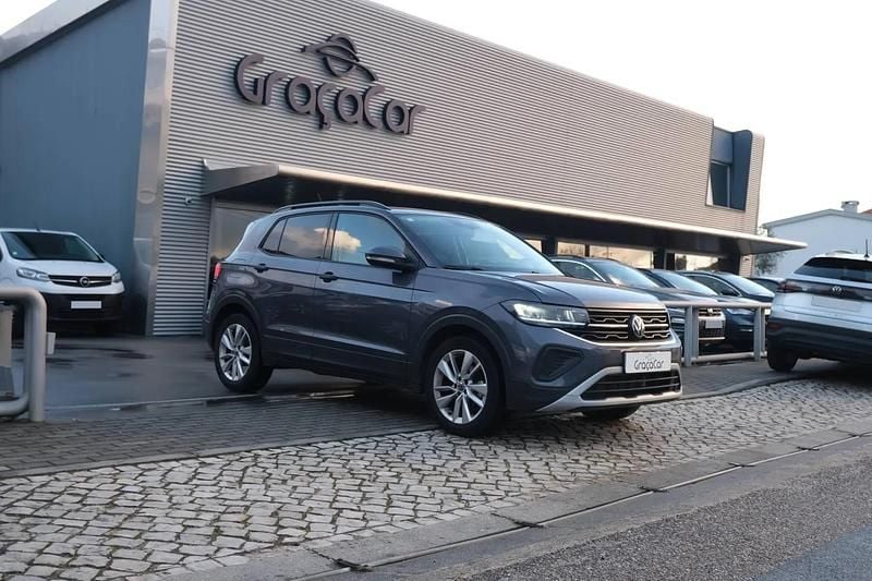 Cinzento Usado 2024 VW T-Cross SUV | € 21.500 (Bom preço) - Imagem 1/4