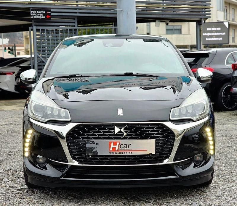 Usado Citroën DS3 Sport Chic 120 HP (88 kW) 2016 Citadino