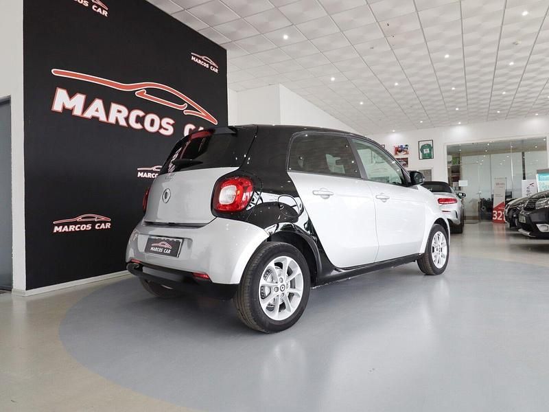 Usado Smart ForFour Edition #1 71 HP (52 kW) 2017 Cinza Citadino