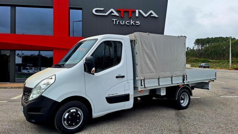 Branco Usado 2016 Renault Master Van | € 18.500 (Caro) - Imagem 1/4