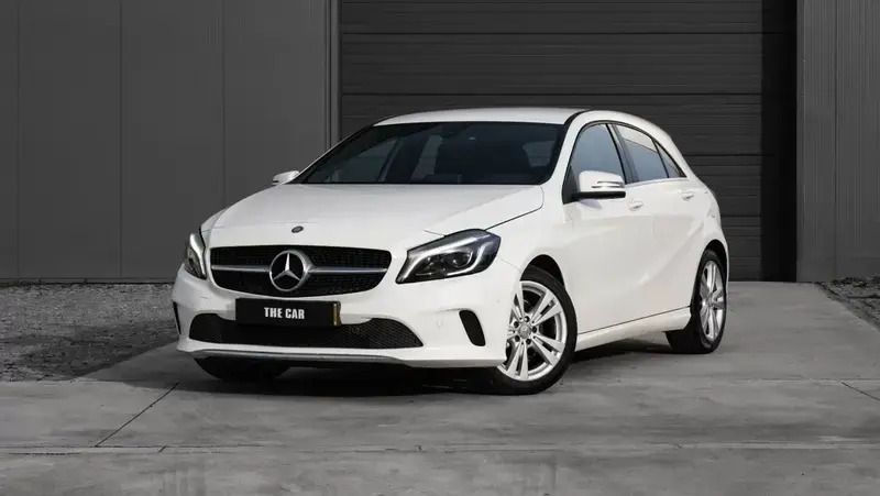 Branco Usado 2015 Mercedes A200 Urban | € 15.999 (Preço justo) - Imagem 1/4