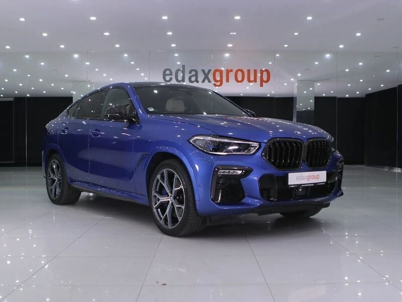 Azul Usado 2019 BMW X6 M50 Comfort Edition SUV | € 89.990 - Imagem 1/4