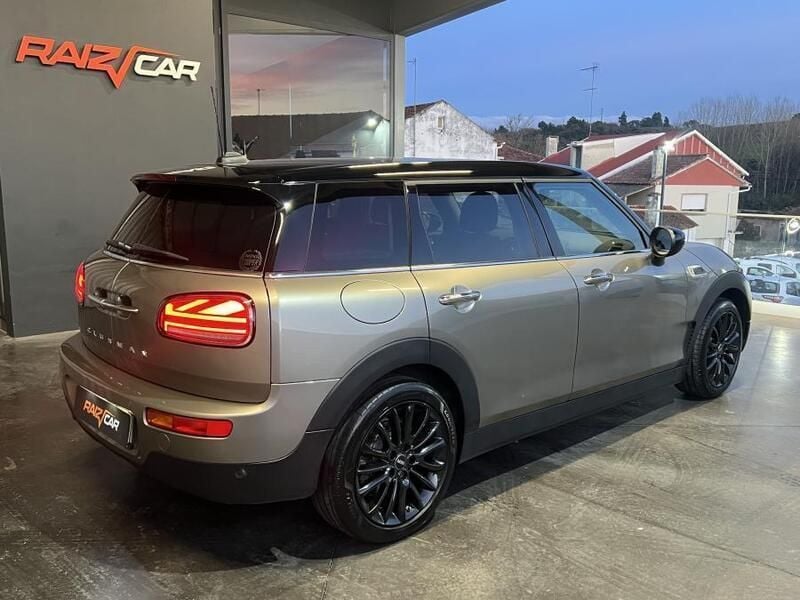 Cinzento Usado 2020 Mini Clubman Carrinha | € 21.980 (Preço elevado) - Imagem 1/4