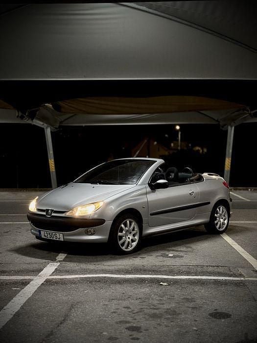 Usado 2001 Peugeot 206 CC Cabrios | € 3.750 - Imagem 1/4