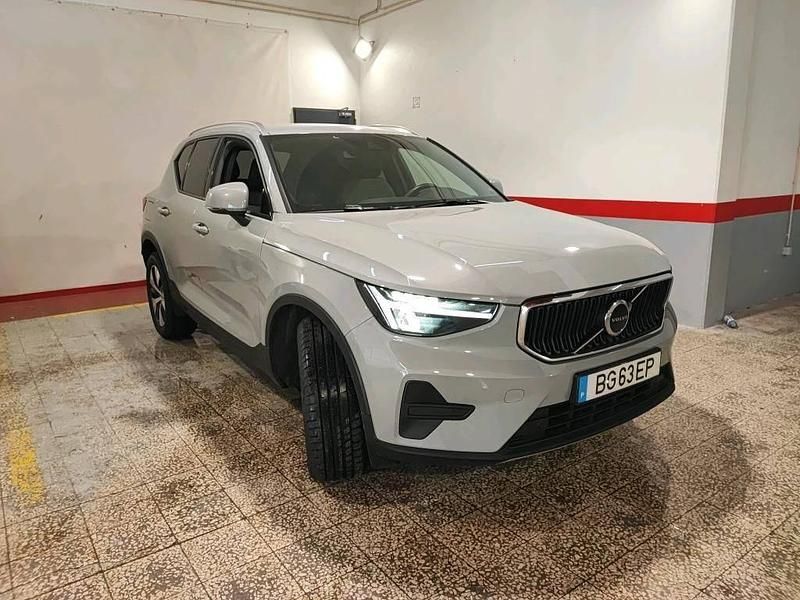 Usado Volvo C40 94 kW (129 HP) 2023 Cinzento SUV