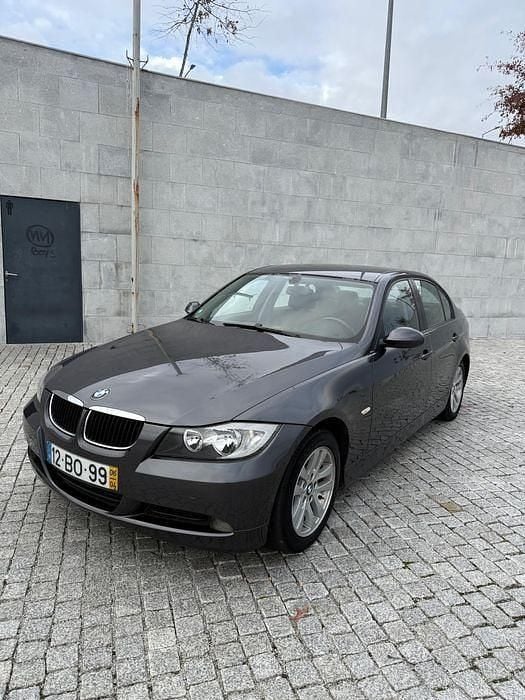 Usado 2006 BMW 320 Sedan | € 5.750 (Super Preço) - Imagem 1/4