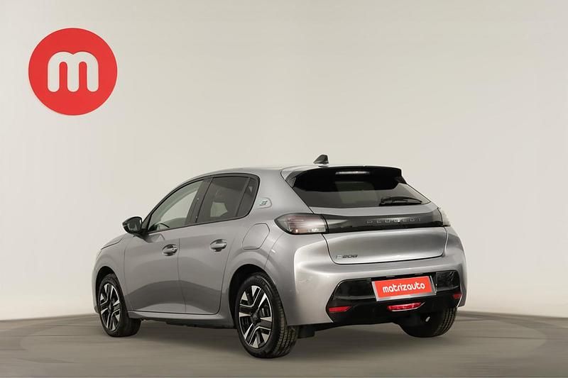 Usado Peugeot e-208 Allure 114 kW (156 HP) 2025 Citadino
