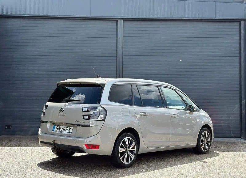 Usado Citroën Spacetourer 130 HP (95 kW) 2019 Cinzento Monovolume