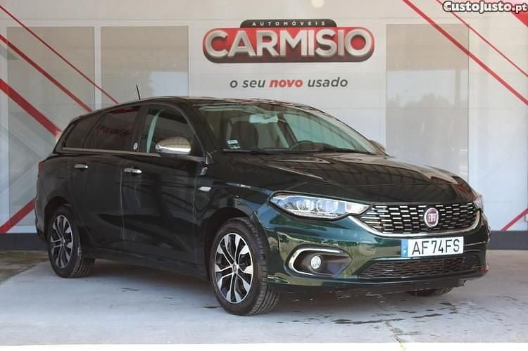Usado Fiat Tipo Mirror 95 HP (69 kW) 2021 Verde Carrinha