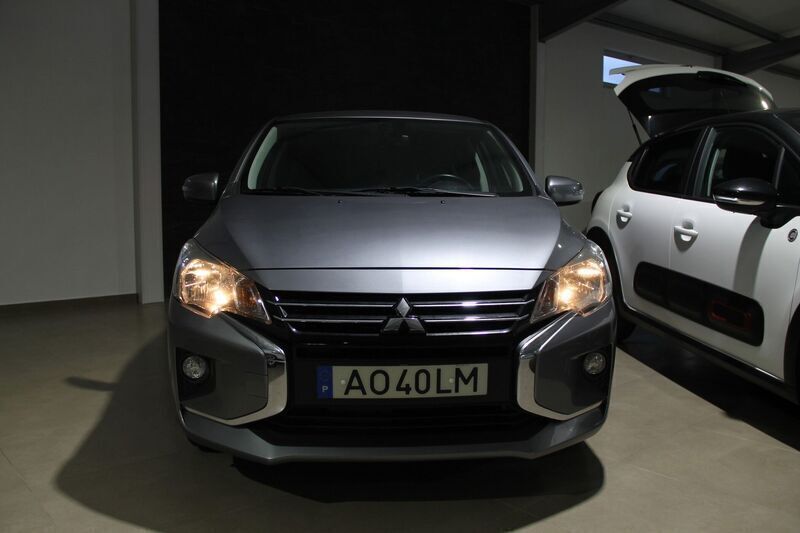 Usado Mitsubishi Space Star Edition 80 HP (58 kW) 2021 Antracite Citadino