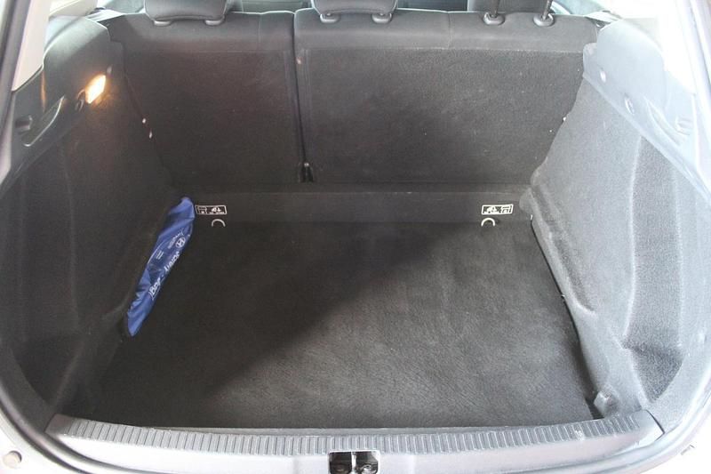 Usado Renault Clio V 90 HP (66 kW) 2020 Cinzento Carrinha