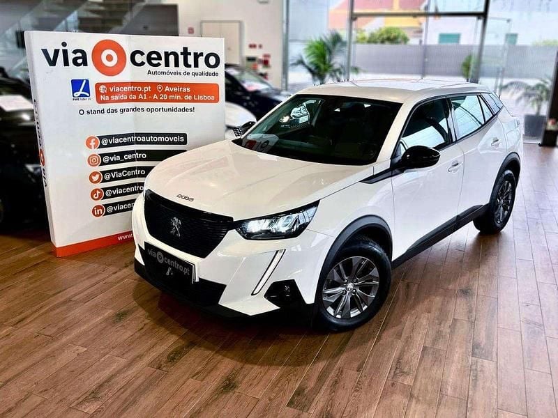 Usado Peugeot 2008 Active 102 HP (75 kW) 2021 Branco SUV