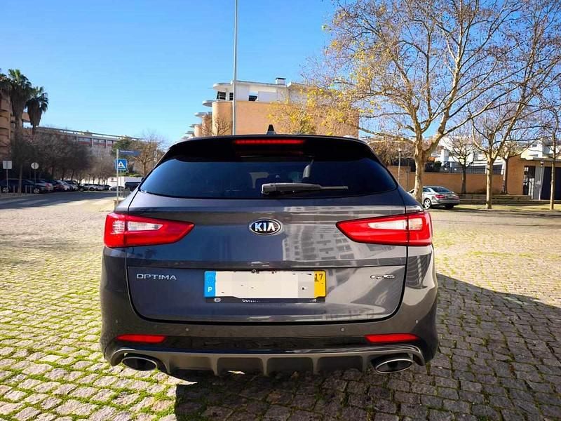 Usado Kia Optima 141 HP (103 kW) 2017 Cinzento Carrinha