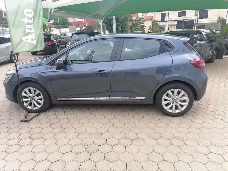 Cinza Usado 2021 Renault Clio V LIMITED | € 16.800 (Preço justo) - Imagem 1/4