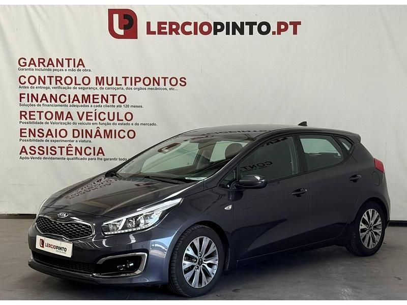 Usado Kia Ceed Turbo 100 HP (73 kW) 2018 Cinza Citadino