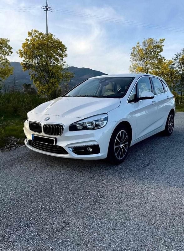 Usado BMW 218 Active Tourer 150 HP (110 kW) 2015 Branco Monovolume