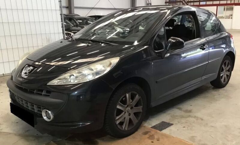 Preto Usado 2007 Peugeot 207 Sport Citadino | € 3.490 (Preço justo) - Imagem 1/1
