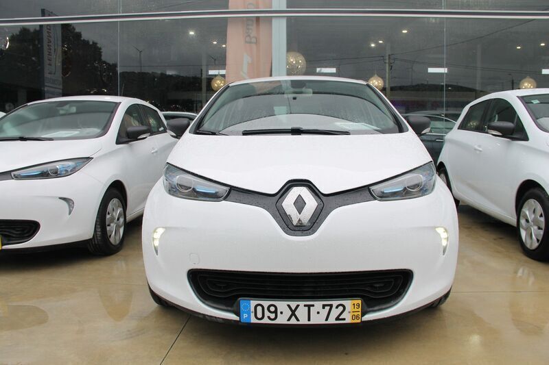 Branco Usado 2019 Renault Zoe Intens Citadino | € 13.000 (Preço justo) - Imagem 1/4