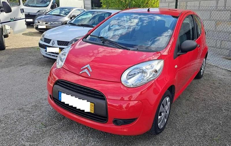 Usado Citroën C1 68 HP (50 kW) 2009 Vermelho Citadino