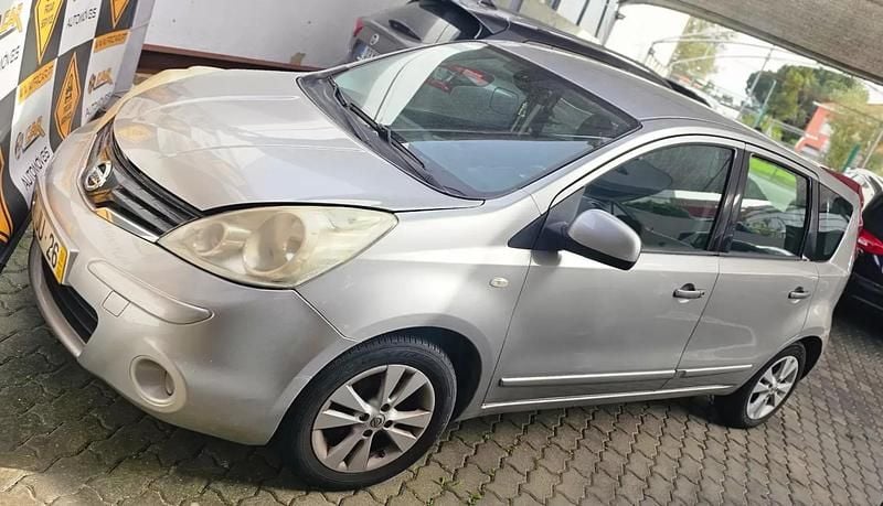 Usado Nissan Note 86 HP (63 kW) 2010 Cinza Citadino